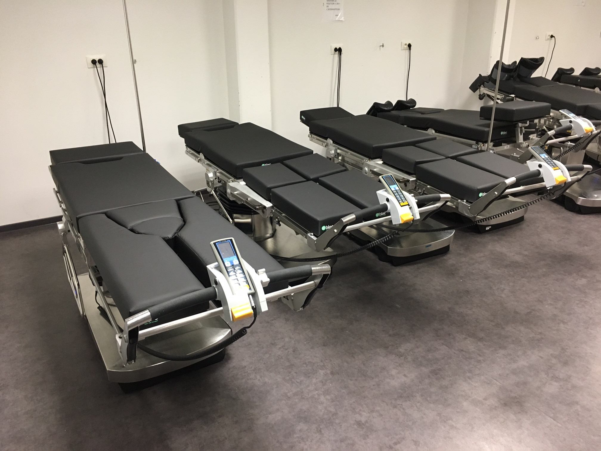 Coussins et matelas pour table Himax©